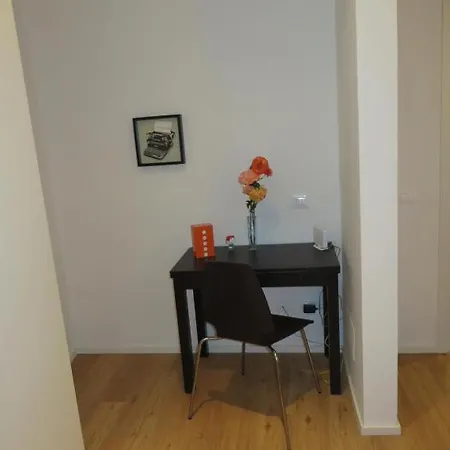 One Bedroom Nearby Uffizi Διαμέρισμα *