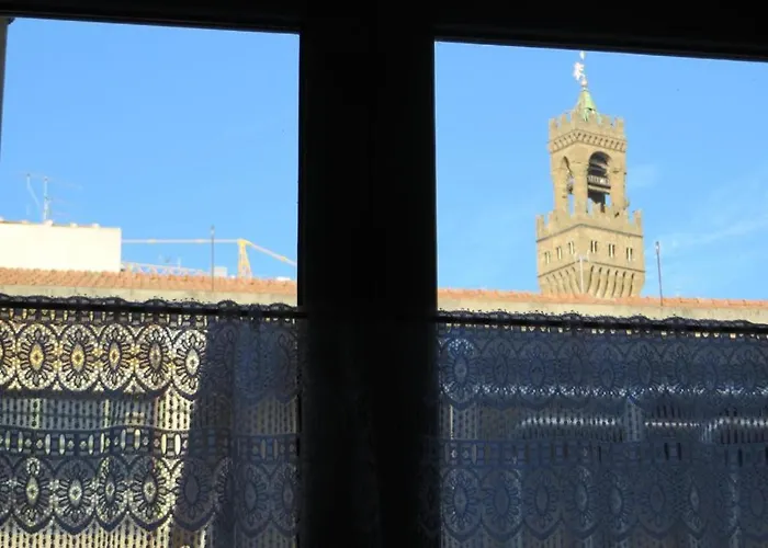 One Bedroom Nearby Uffizi Apartment